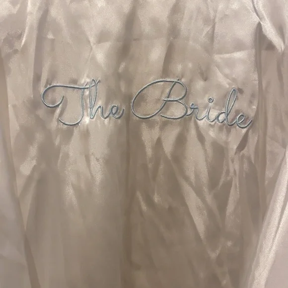 Bridal Robe - Picture 4 of 8